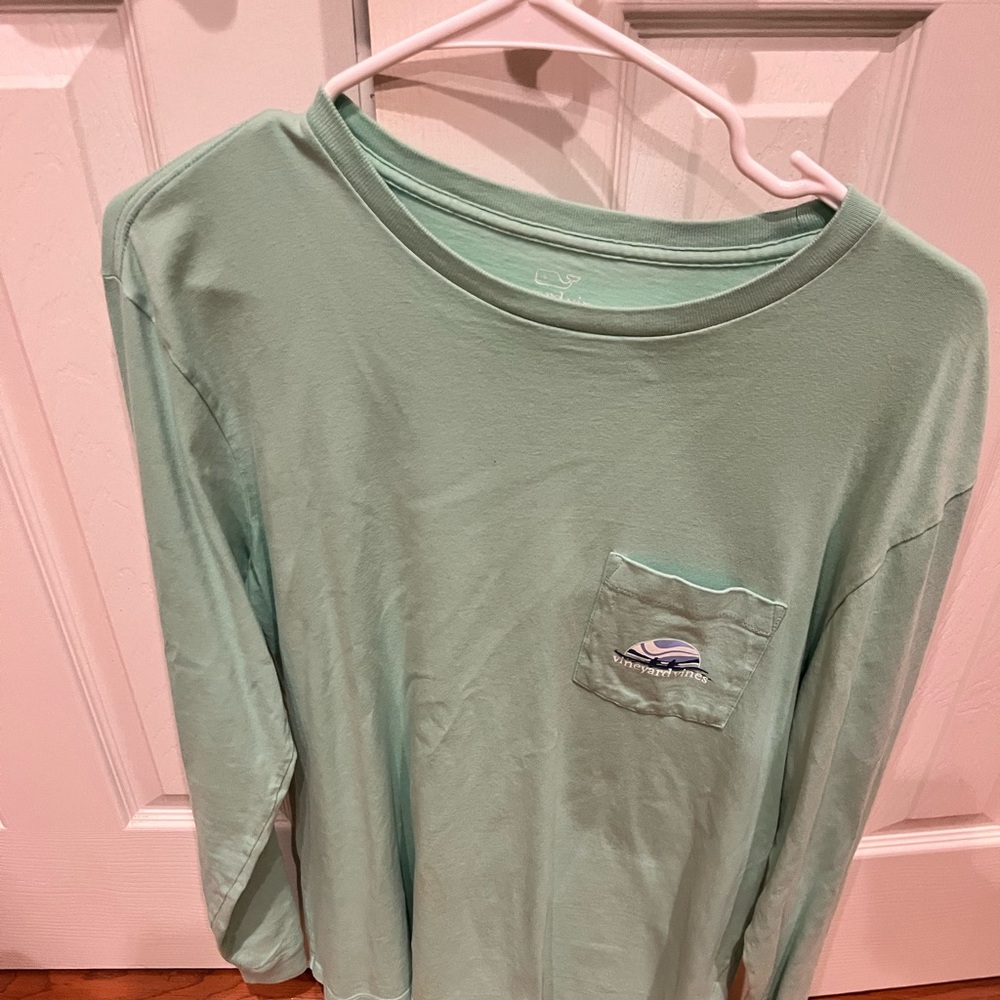 Men’s Vineyard Vines long sleeve shirt, medium